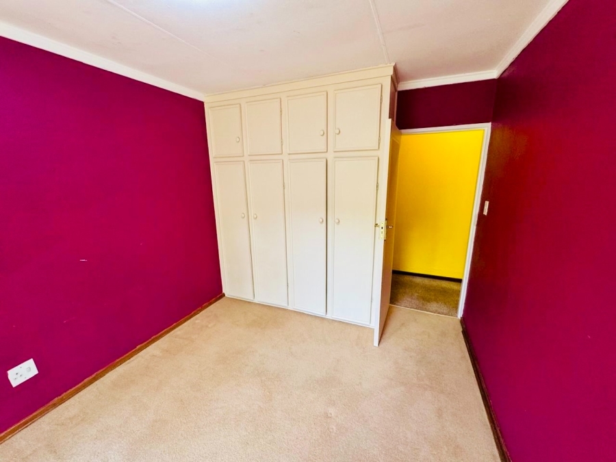 4 Bedroom Property for Sale in Heuwelsig Free State